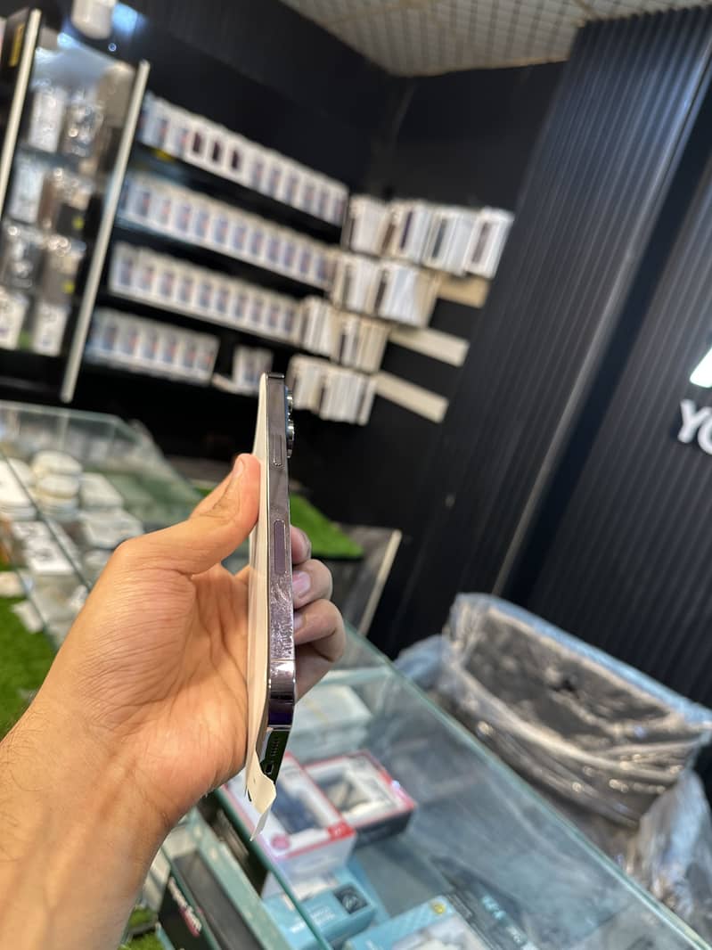 Apple iPhone 14 Pro Max 3