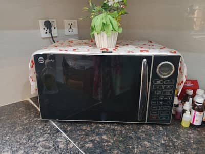 PEL Silverline Digital Microwave Oven with Grill – Excellent Condition