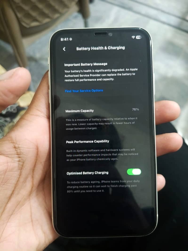 Apple iPhone 11 3