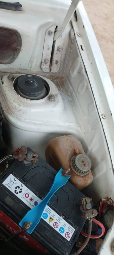 Suzuki Mehran 2009 Model – White Color