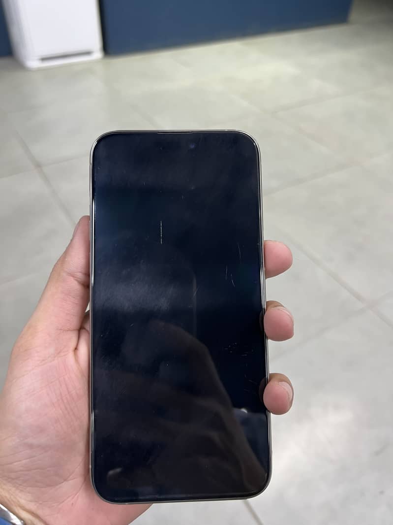 Apple iPhone 15 Pro Max 5