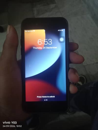 Apple iPhone 7