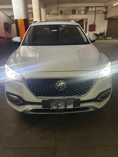 MG HS 2022