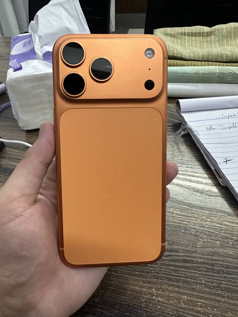 Apple iPhone 17 Pro Max 0