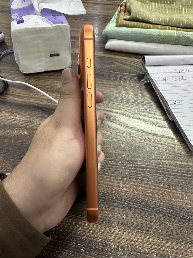 Apple iPhone 17 Pro Max 5