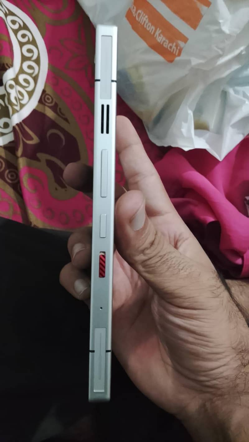 Red magic 11 pro 2