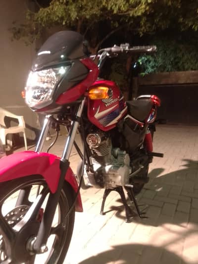HONDA CB 125F SPECIAL EDITION