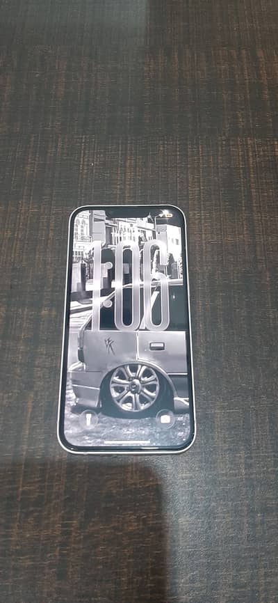 Apple iPhone 13