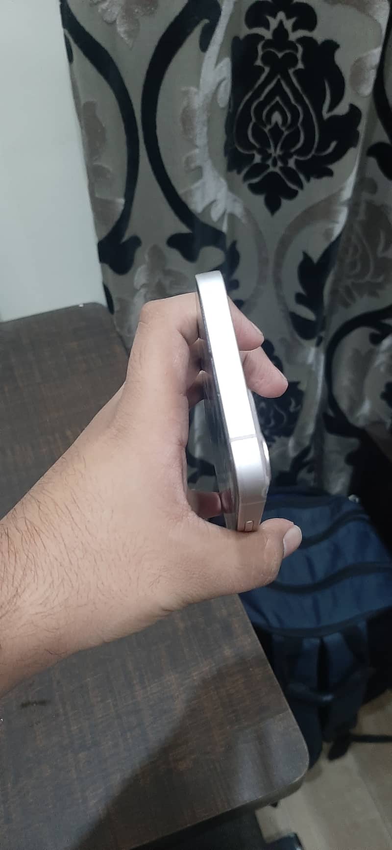 Apple iPhone 13 5