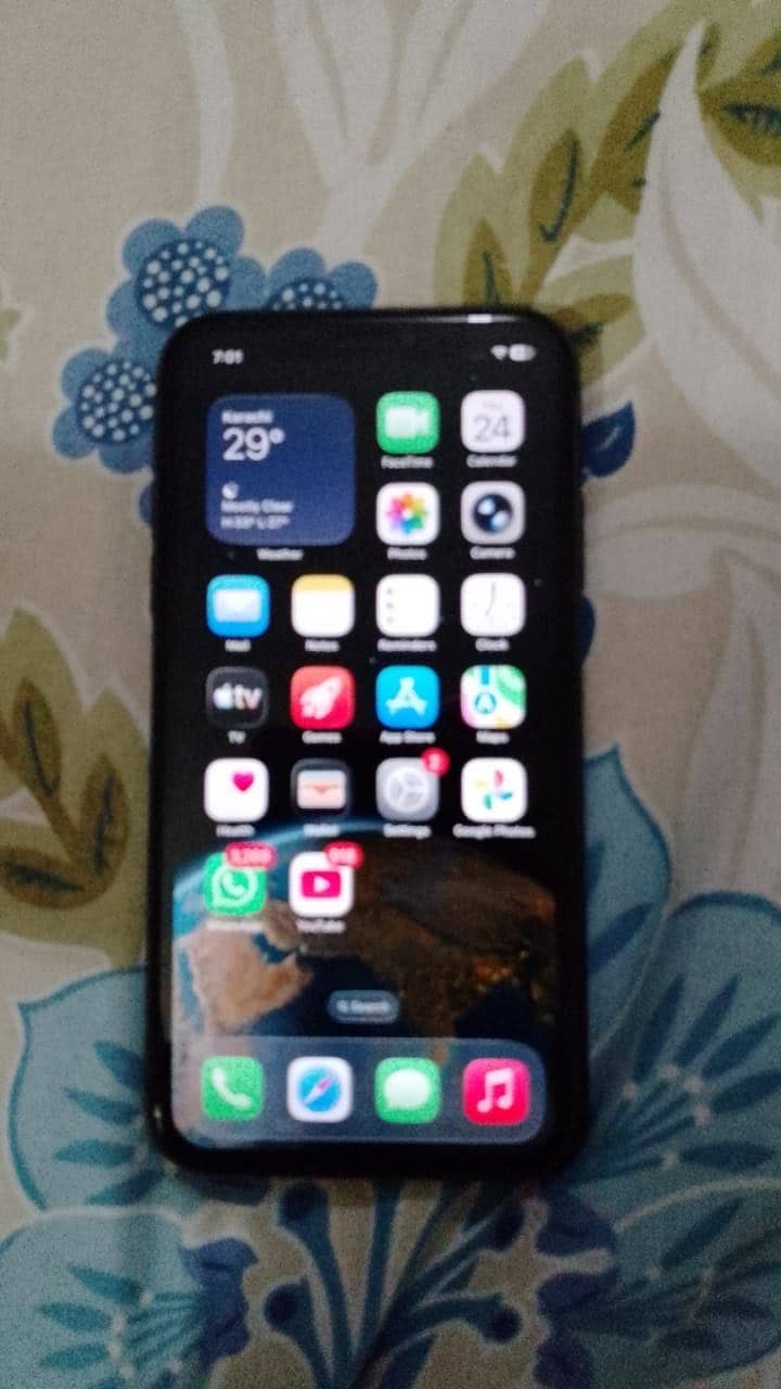 Apple iPhone 11 1