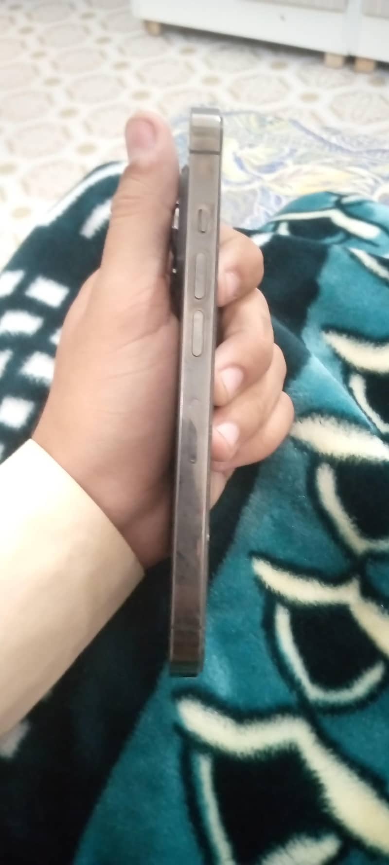 Apple iPhone 13 Pro 2