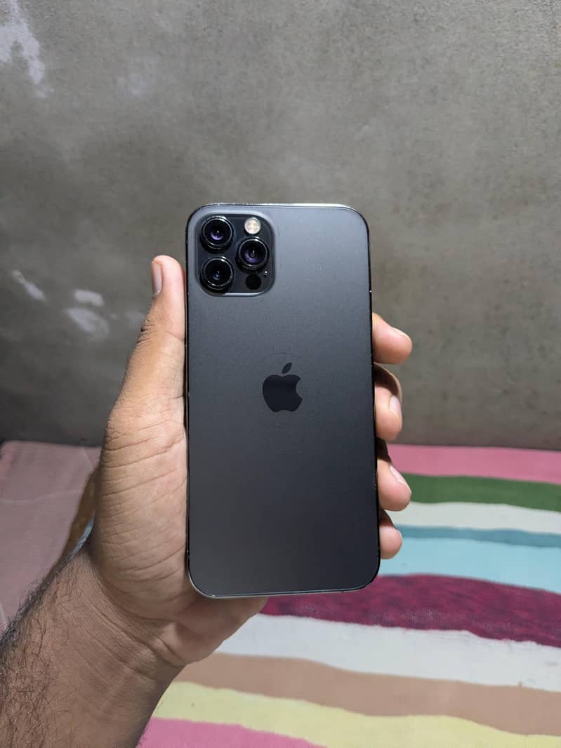 Apple iPhone 12 Pro 2