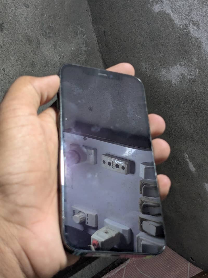 Apple iPhone 12 Pro 6