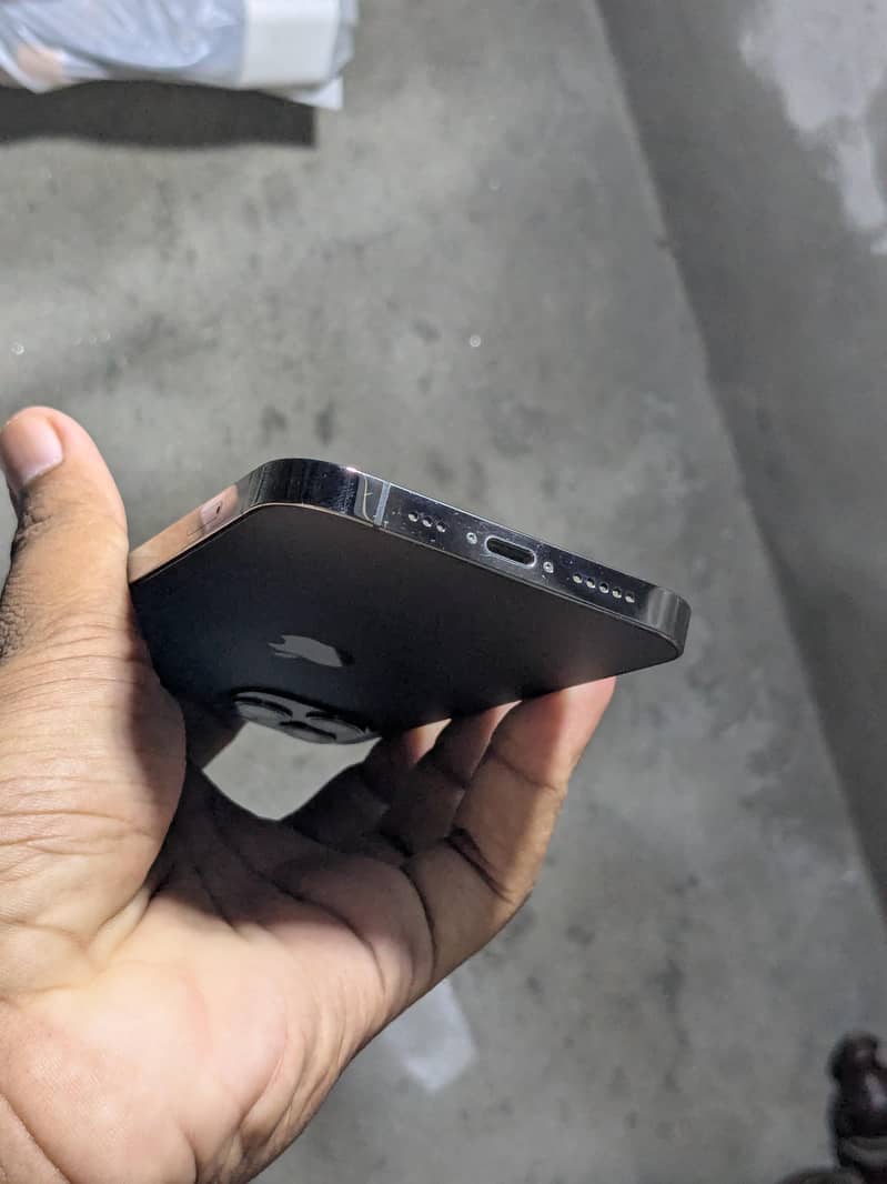 Apple iPhone 12 Pro 8