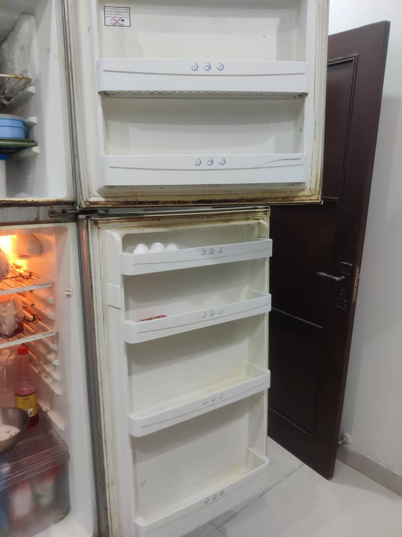 Refrigerator Large size 2