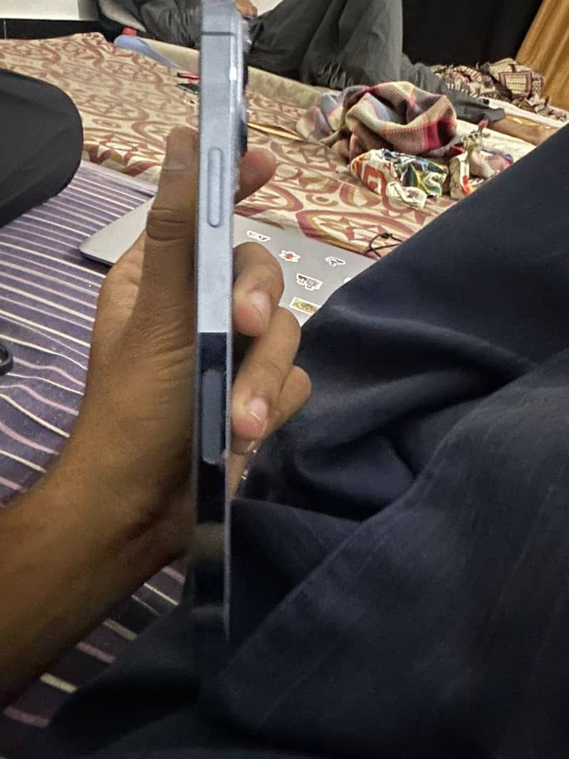 Apple iPhone 13 Pro Max price final hye jis ko smj mye aye wo msg krye 1