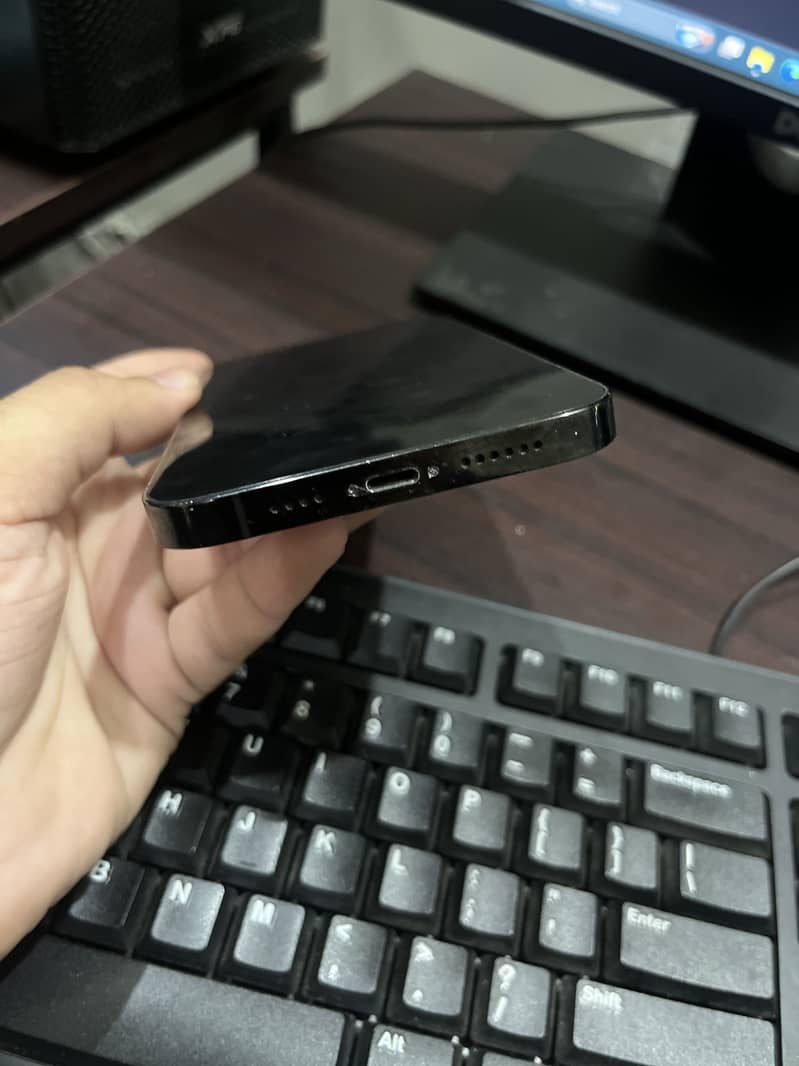 Apple iPhone 14 Pro Max 1