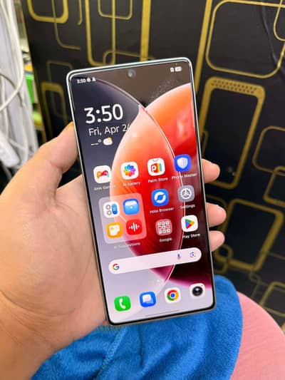 Tecno CAMON 30