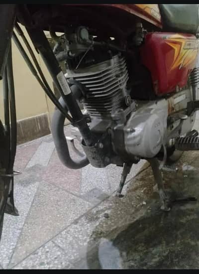 bike bilkul thek ha koi masla ni ha 03240115852