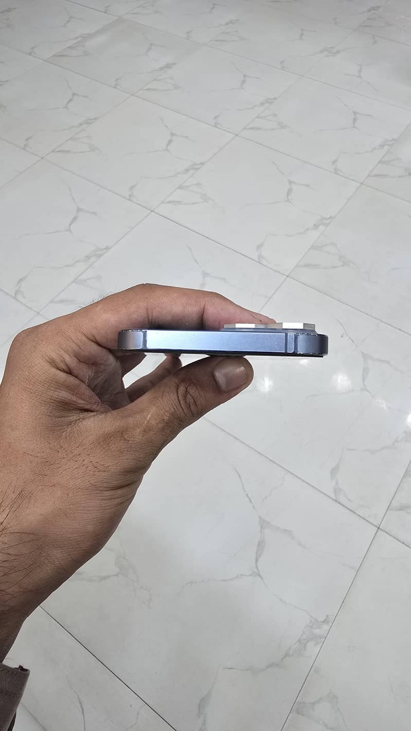Apple iPhone 13 Pro Max 4