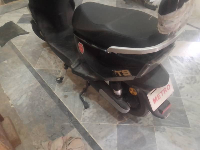 scooty 1