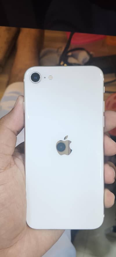 Apple iPhone SE