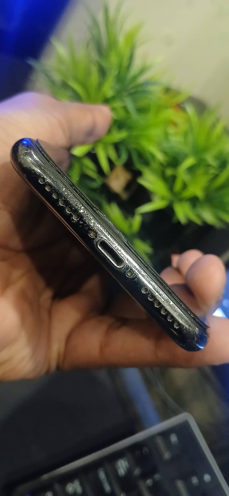 Apple iPhone X 3