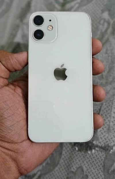 Apple iPhone 12