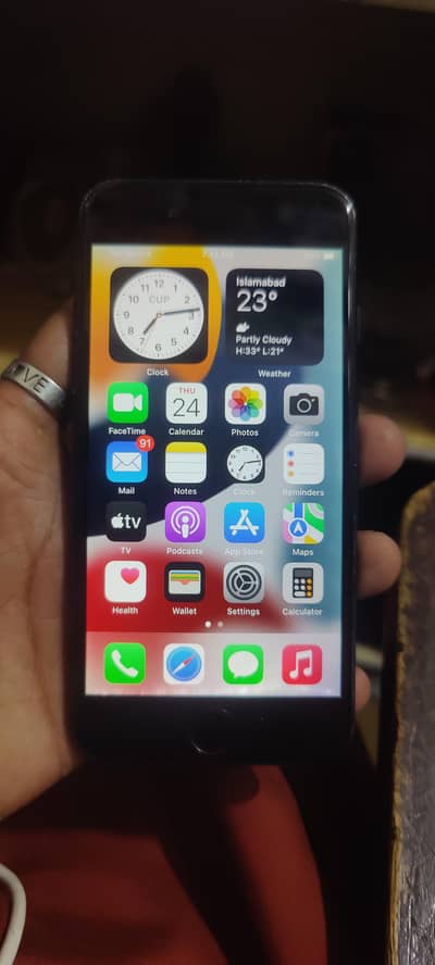 Apple iPhone 7