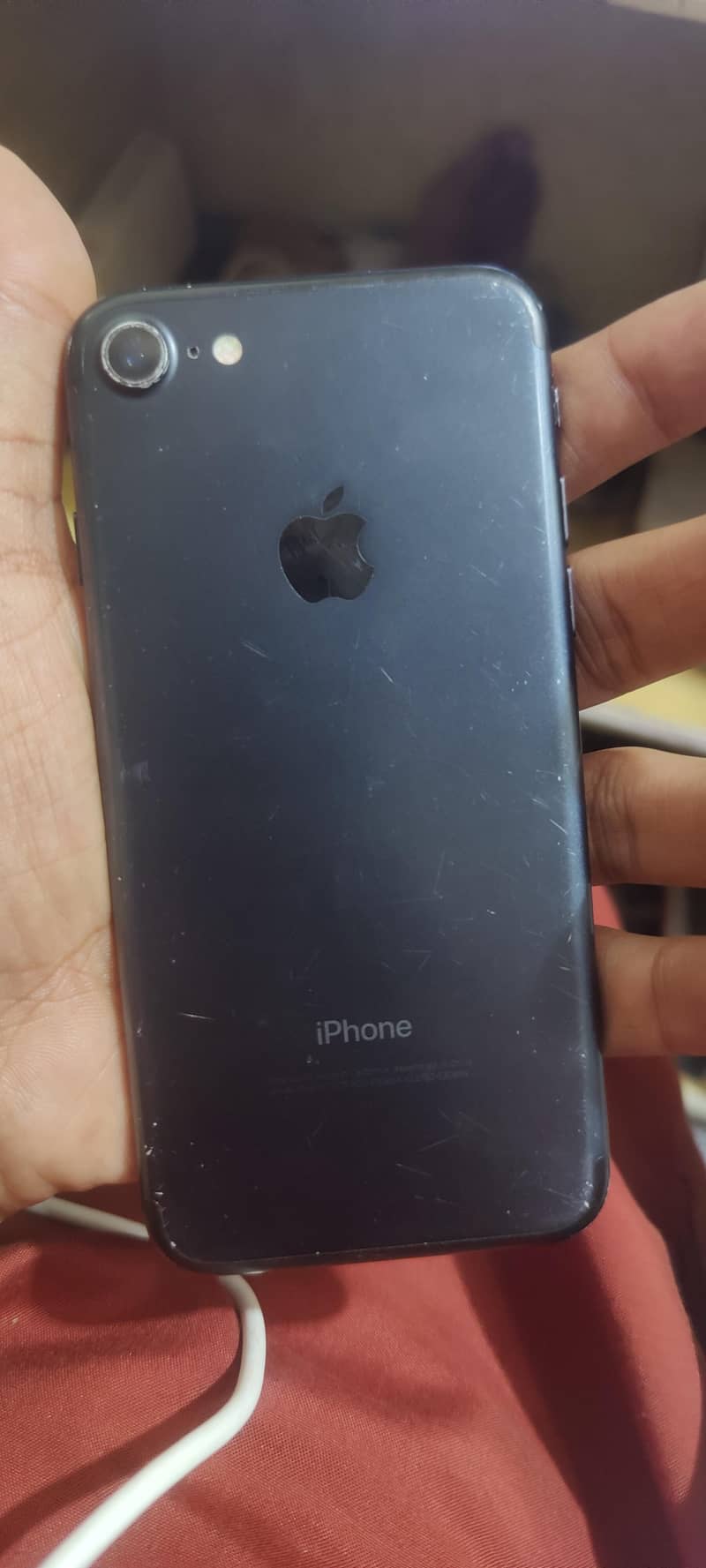 Apple iPhone 7 1