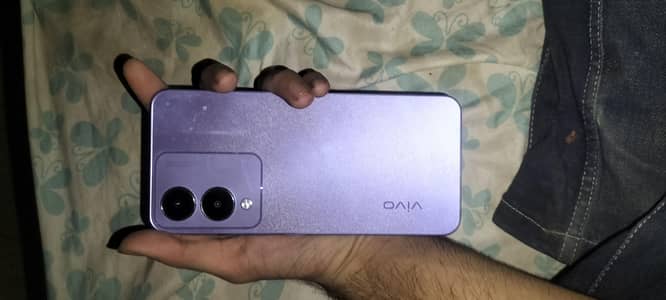 Vivo Y17s