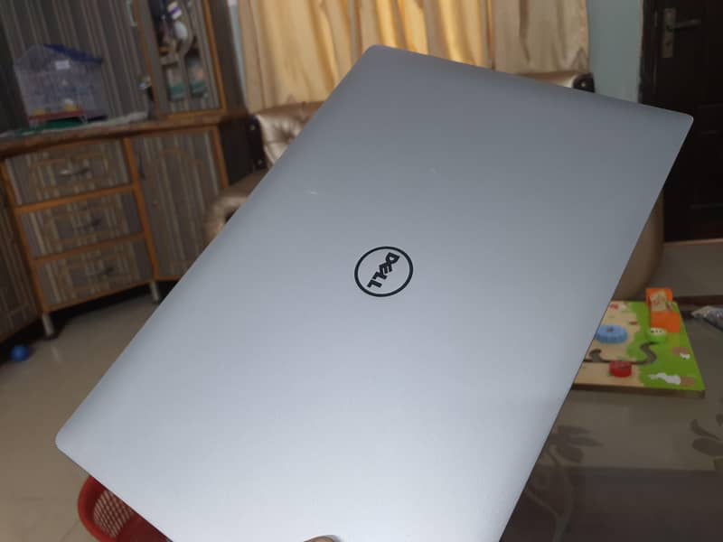 Dell Precision 5510 3