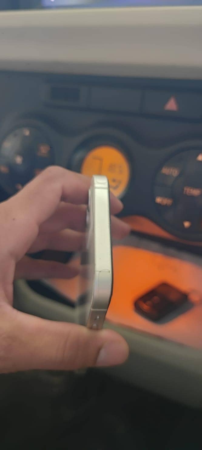 Apple iPhone 12 2
