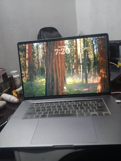 MacBook Pro (2019) 16" | 32GB RAM | 512GB SSD | 4GB Graphics | 10/10