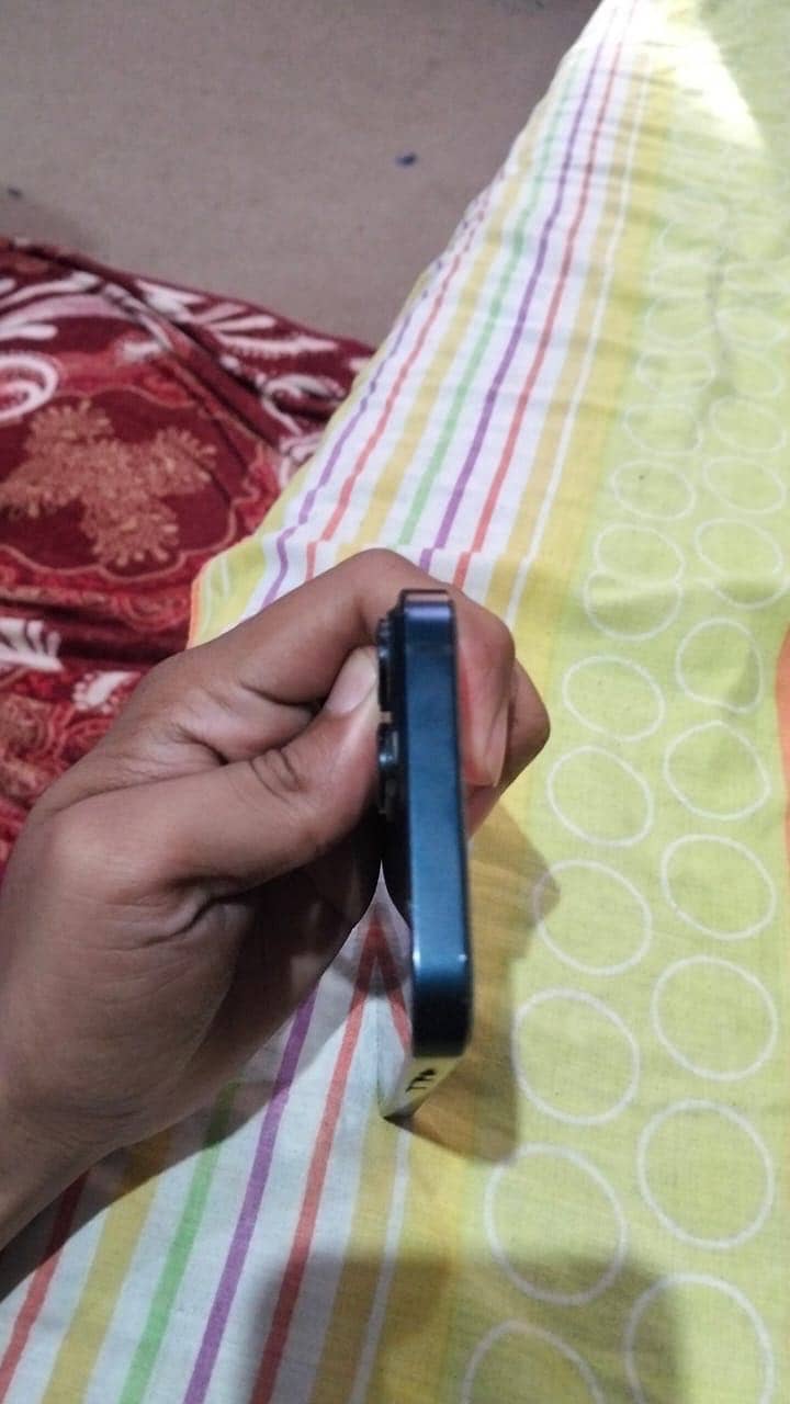 iPhone 14 Non-PTA Factory Unlock 128GB 2