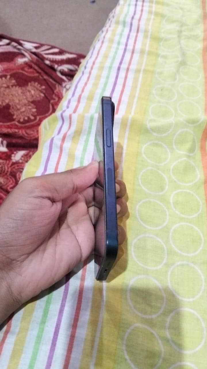 iPhone 14 Non-PTA Factory Unlock 128GB 8