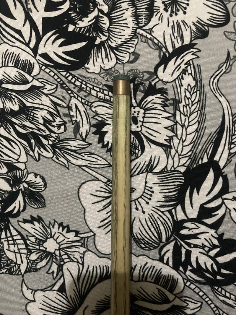 Snooker cue 2