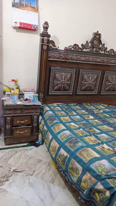 double bed 10,000