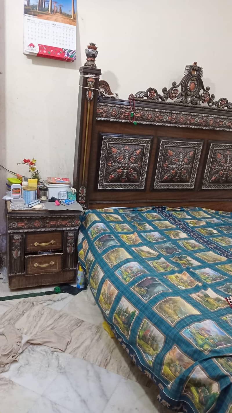 double bed 10,000 0