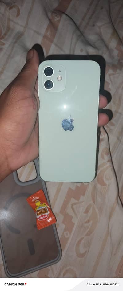 Apple iPhone 12