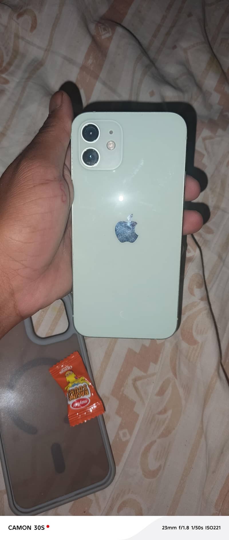 Apple iPhone 12 0