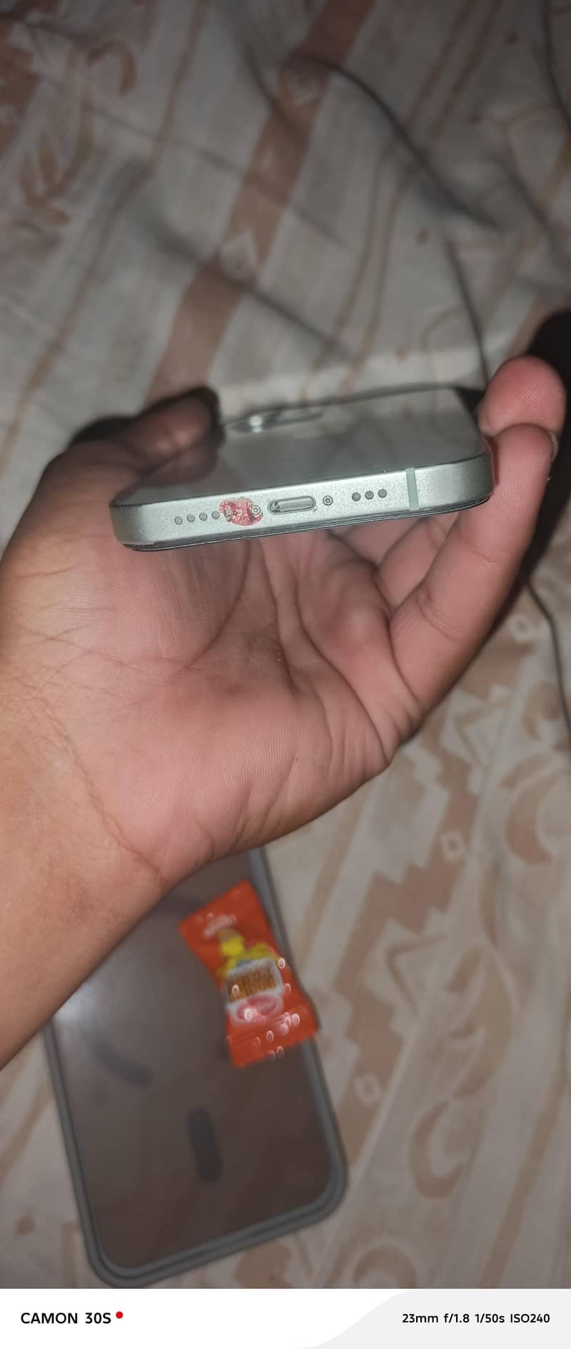 Apple iPhone 12 6
