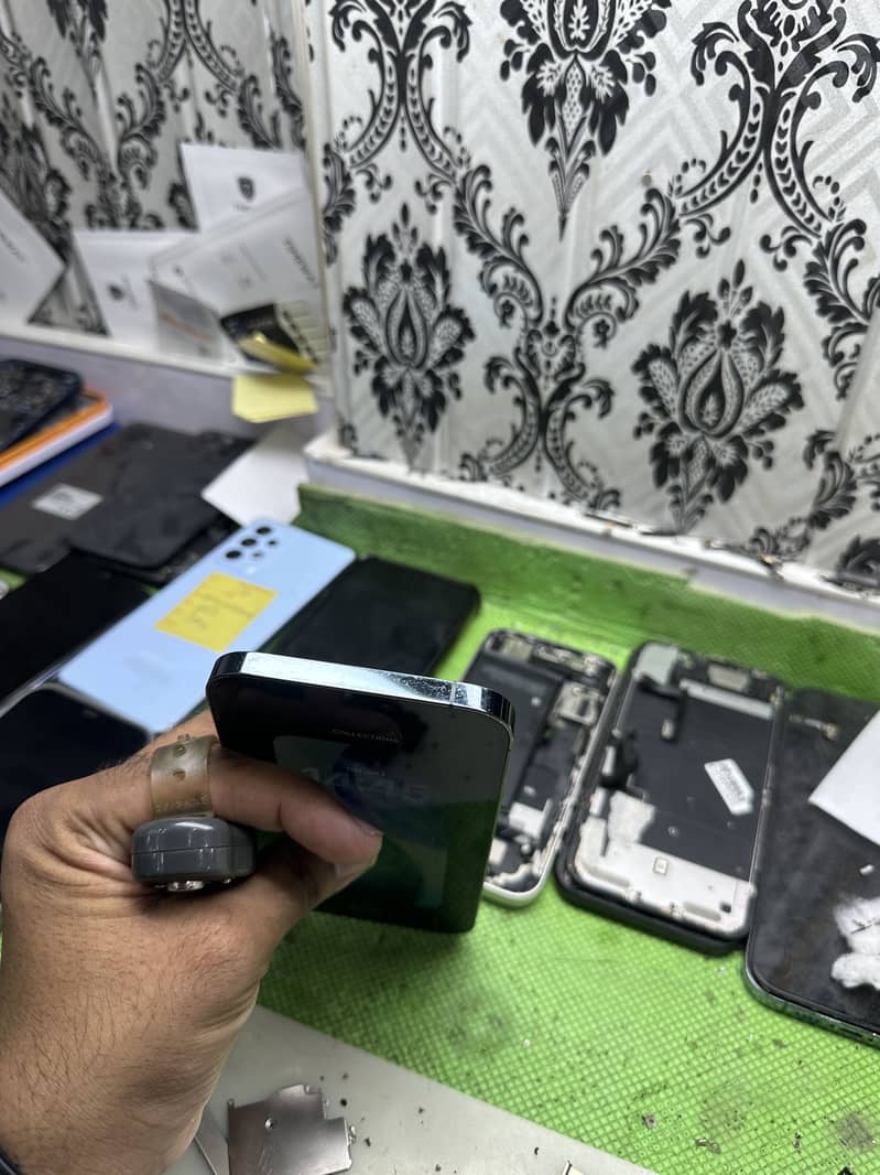 Apple iPhone 12 Pro Max 3