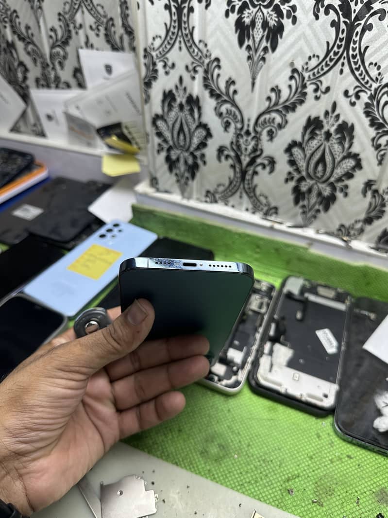 Apple iPhone 12 Pro Max 5