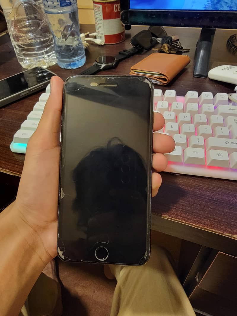 Apple iPhone 7 Plus 5