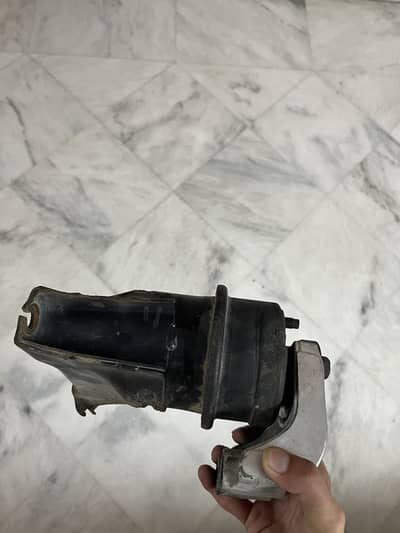 Honda Civic Hybrid Engine Mount