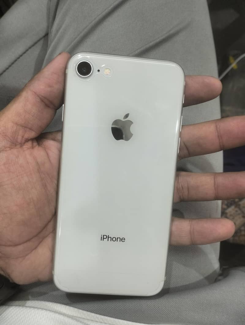 Apple iPhone 8 5