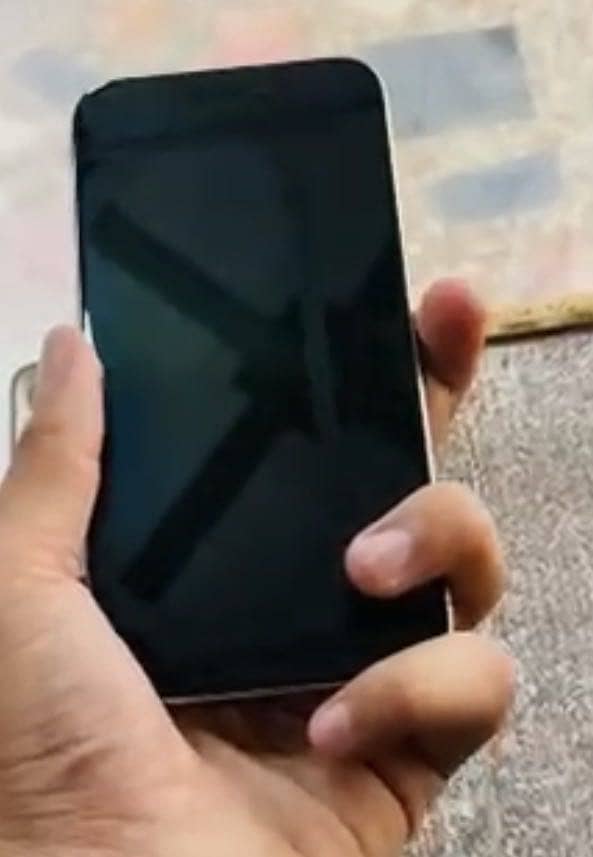 Apple iPhone 15 Pro Max 4