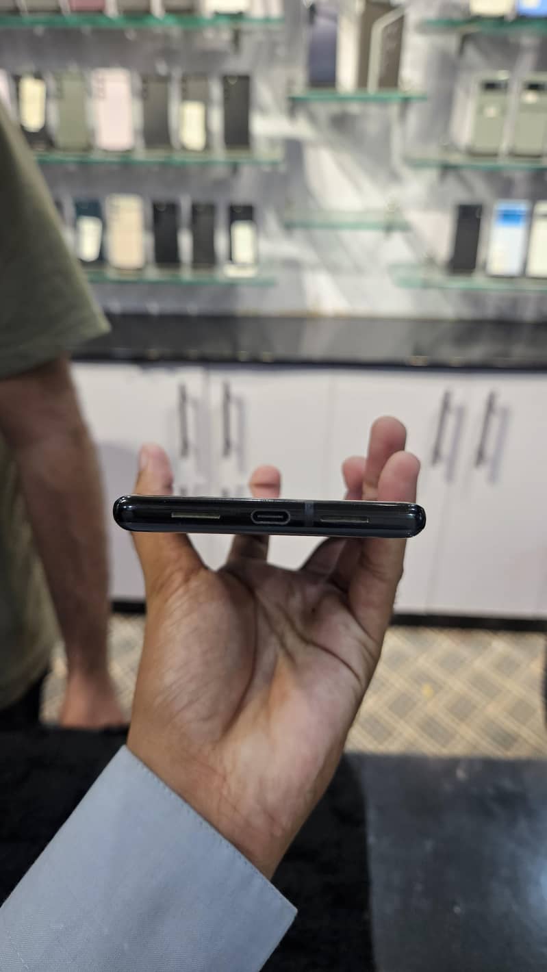 Google Pixel 6 Pro 2