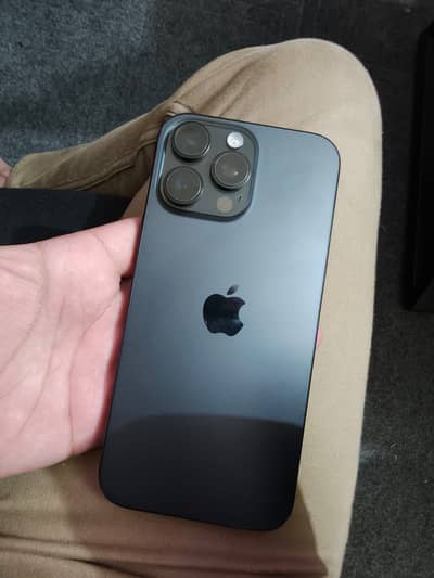 Apple iPhone 16 Pro Max